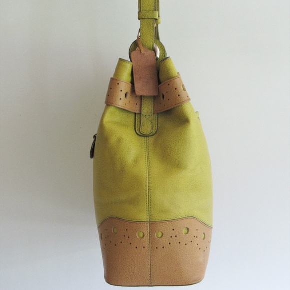 Mario Hernandez Exclusive Design Shoulder Bag - Picture 2 of 8